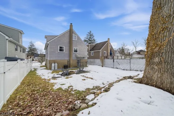 $3,450 | 37 Wenonah Avenue, Lake Hiawatha, NJ 07034