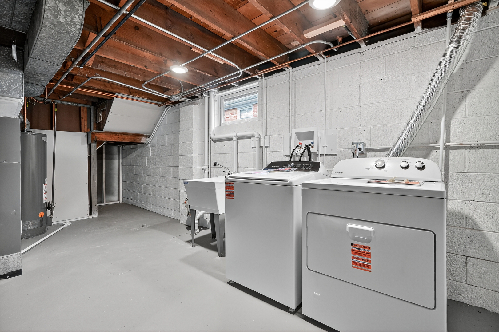 3540 Madison Street Lansing, IL 60438 - Photo 26 of 29 a utility room with dryer and washer