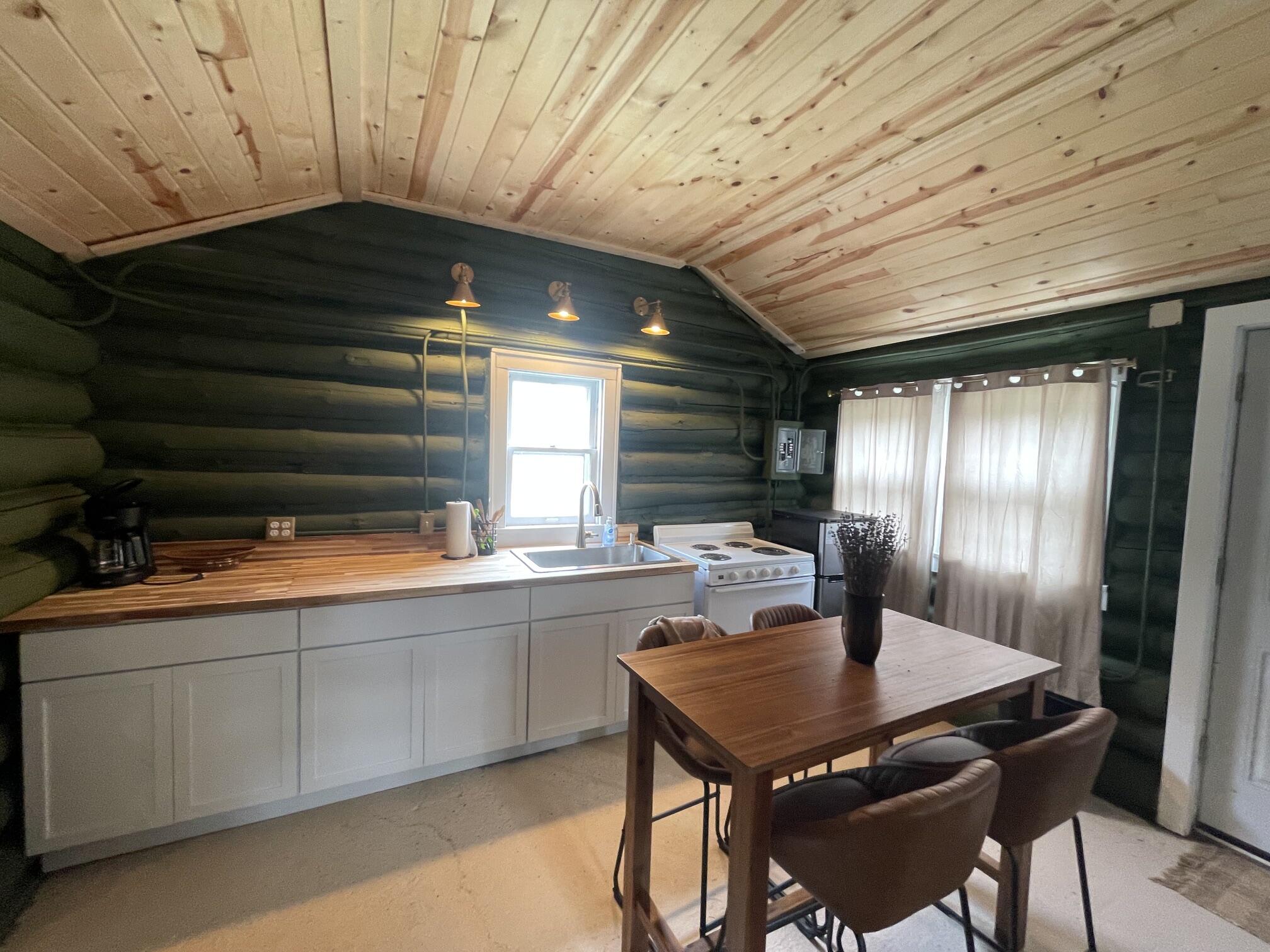 1416 Seaman Road Wellston, MI 49689 - Photo 17 of 23 IMG_1136