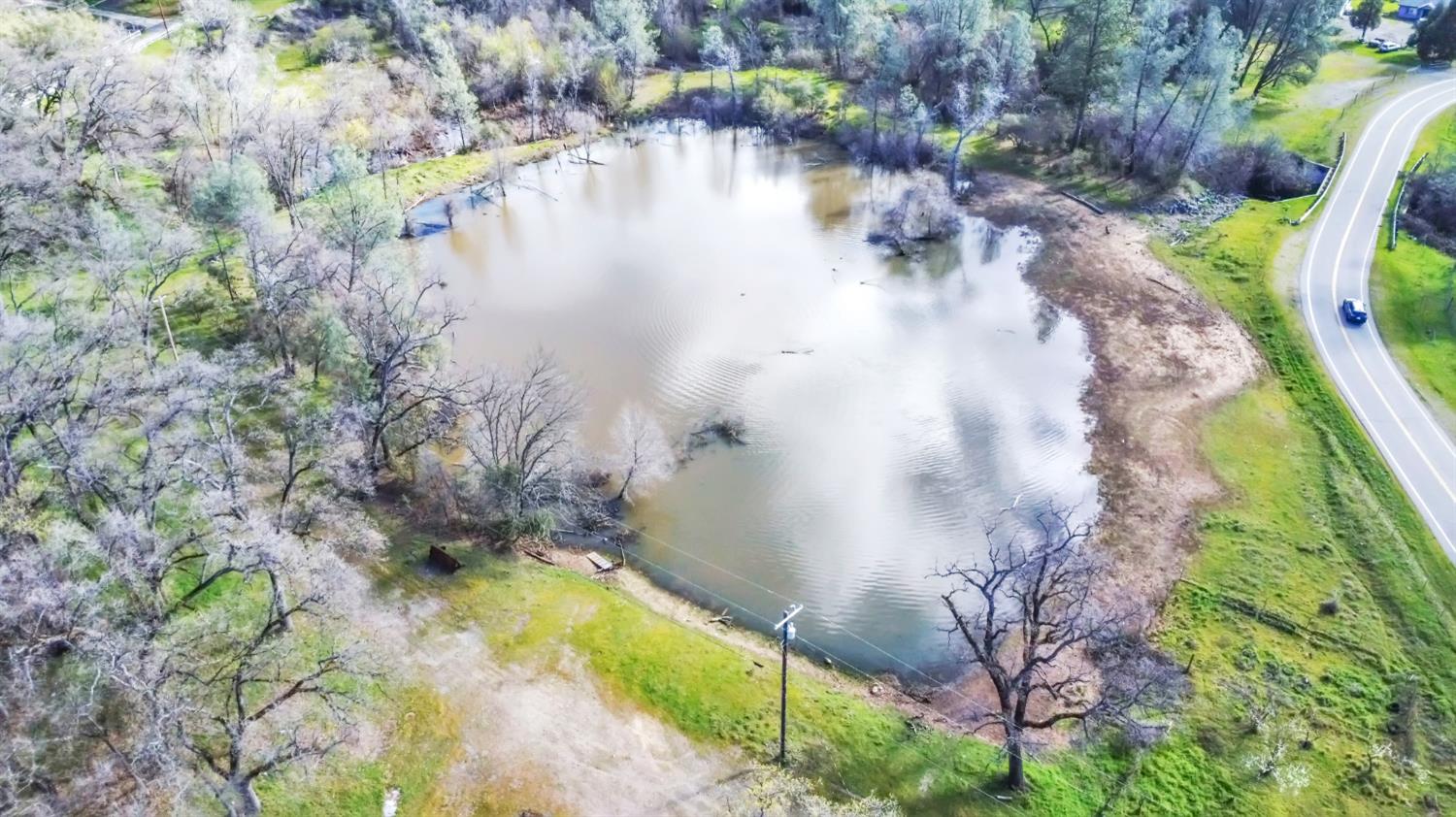 10121 Valley Drive Rough and Ready, CA 95975 - Photo 21 of 44 a view of a lake