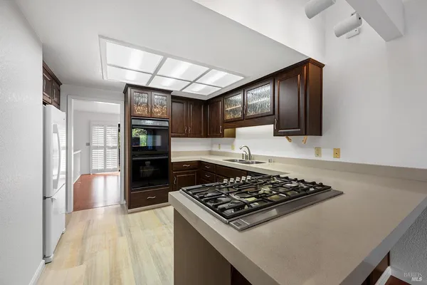 $665,000 | 9239 Lakewood Drive, Windsor, CA 95492