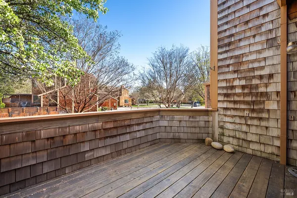 $665,000 | 9239 Lakewood Drive, Windsor, CA 95492