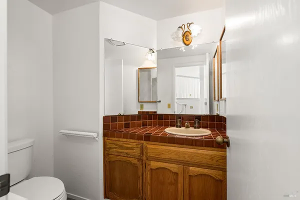 $665,000 | 9239 Lakewood Drive, Windsor, CA 95492