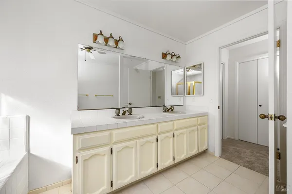 $665,000 | 9239 Lakewood Drive, Windsor, CA 95492