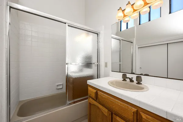 $665,000 | 9239 Lakewood Drive, Windsor, CA 95492