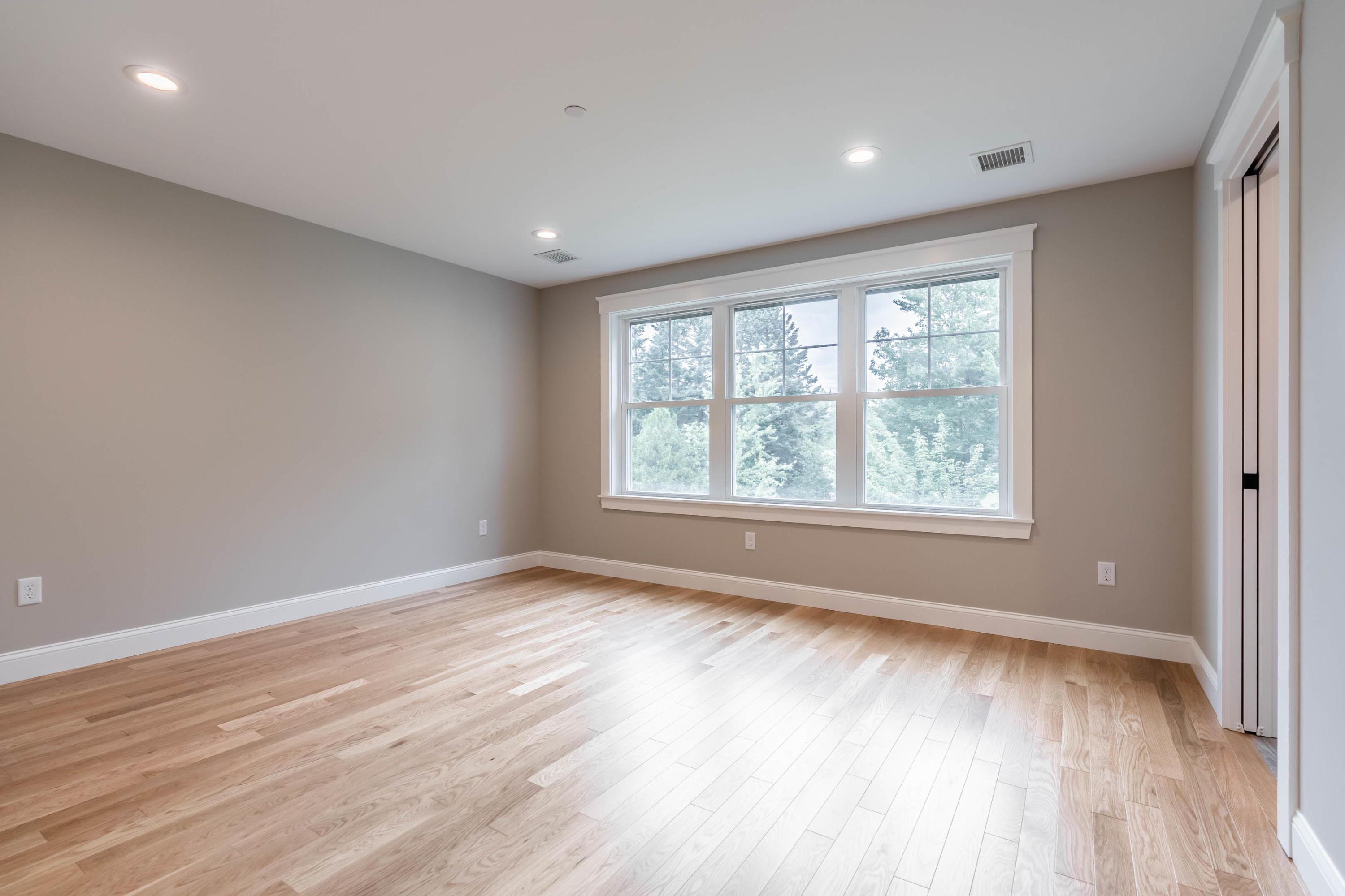 14 Benjamin Way Portland, ME 04102 - Photo 22 of 49 3-2nd Floor-1