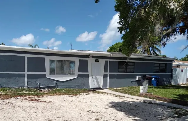 $550,000 | 1011 Northwest 195th Street, Miami Gardens, FL 33169