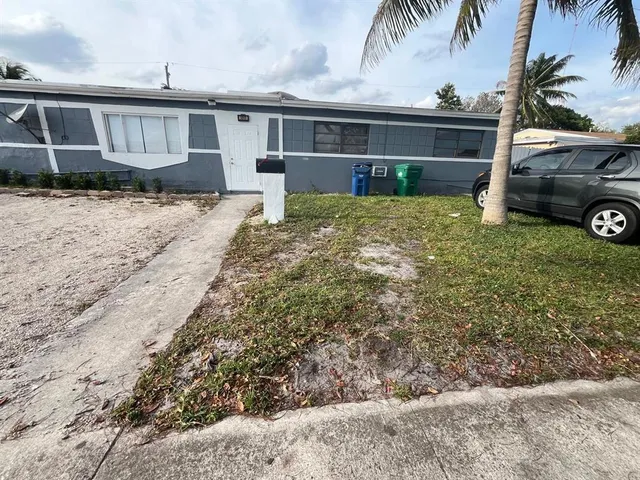 $550,000 | 1011 Northwest 195th Street, Miami Gardens, FL 33169