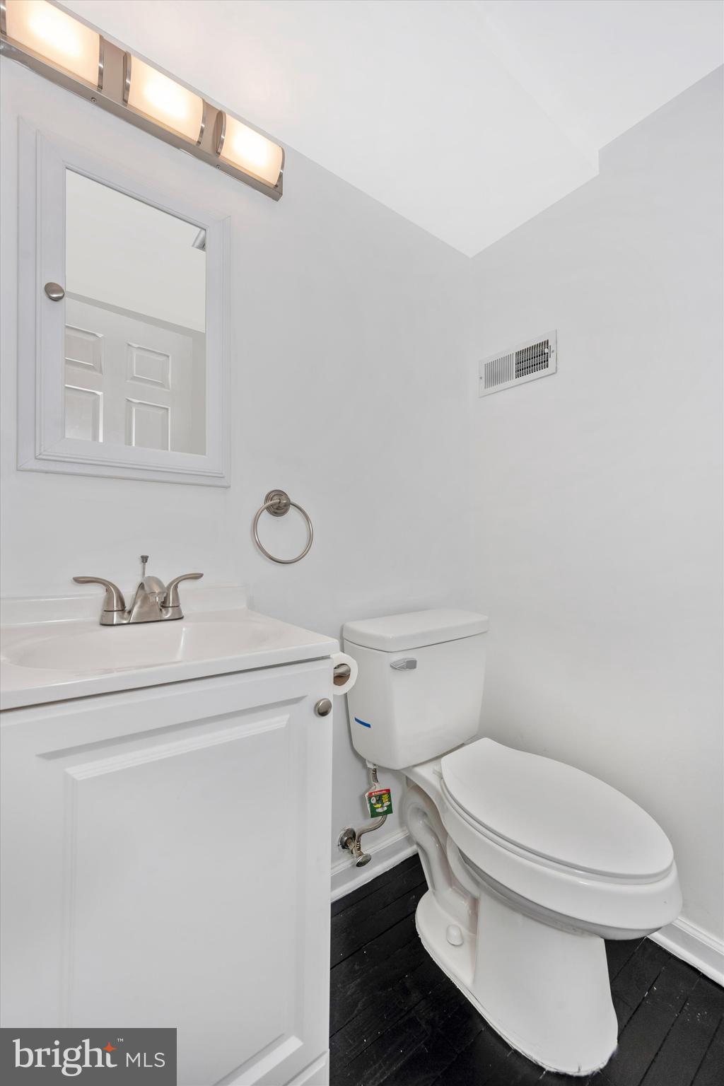 8005 Hollow Reed Court Frederick, MD 21701 - Photo 16 of 43 Powder Room