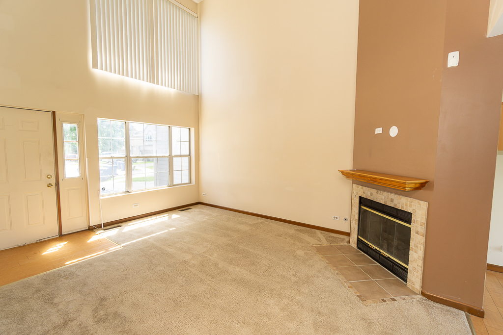 1174 Longford Road Bartlett, IL 60103 - Photo 4 of 25