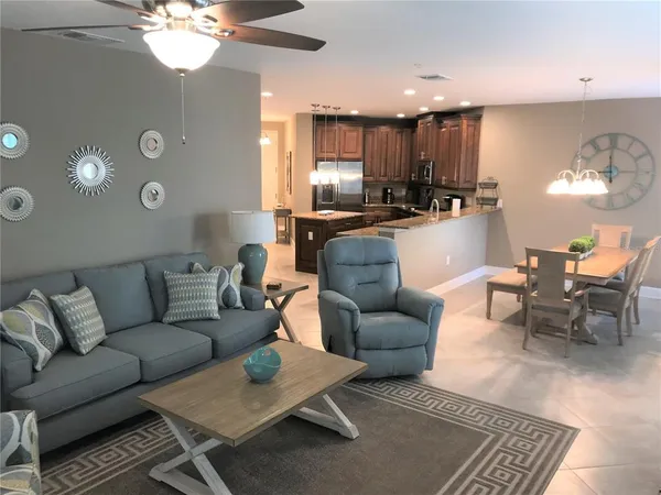 $2,600 | 7610 34th Avenue West, Unit 102, Bradenton, FL 34209