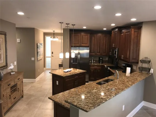 $2,600 | 7610 34th Avenue West, Unit 102, Bradenton, FL 34209