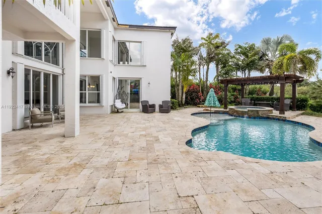 a view of a house with outdoor space