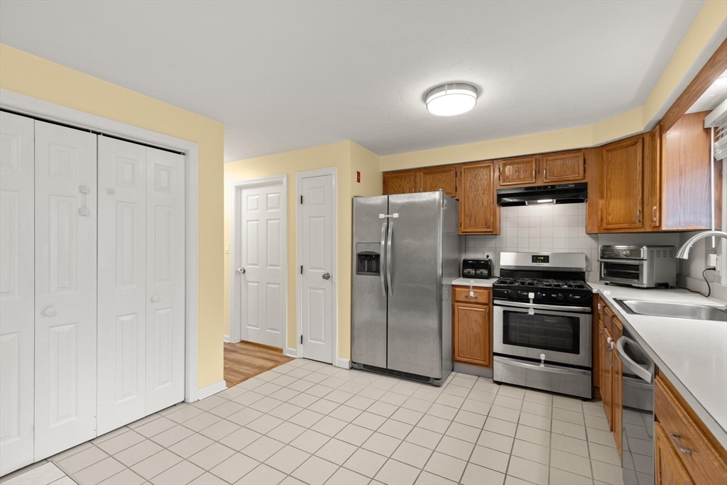 1603 Irving Road, Unit 1603 Randolph, MA 02368 - Photo 5 of 16
