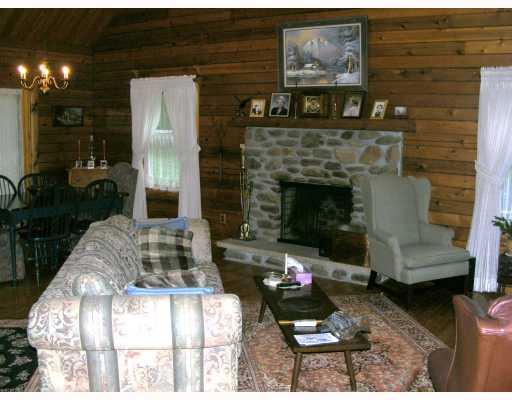 352 Bullcreek Road Butler, PA 16002 - Photo 5 of 18 Den/Family/Great Room.