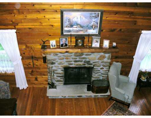 352 Bullcreek Road Butler, PA 16002 - Photo 10 of 18 Den/Family/Great Room.