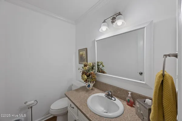 $374,500 | 5302 Bogue Drive, Oriental, NC 28571