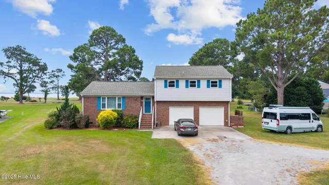$374,500 | 5302 Bogue Drive, Oriental, NC 28571