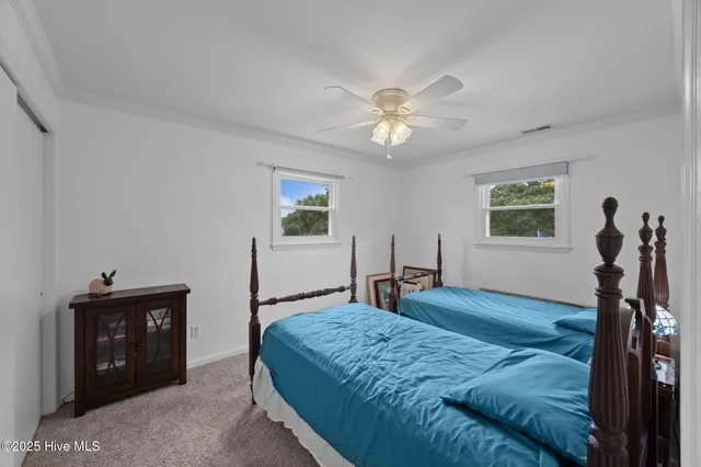 $374,500 | 5302 Bogue Drive, Oriental, NC 28571