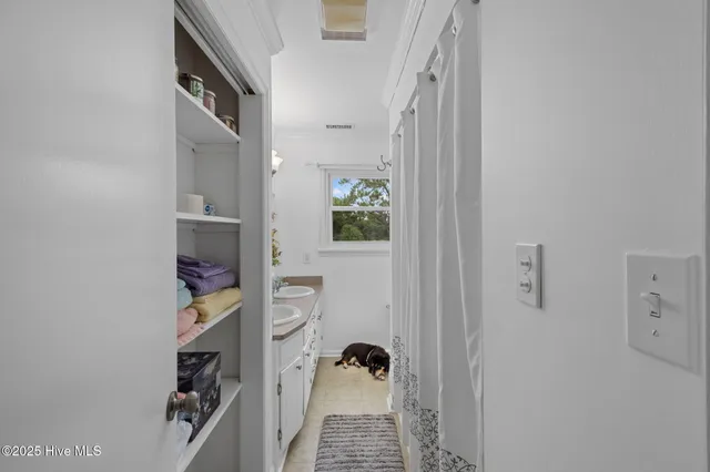 $374,500 | 5302 Bogue Drive, Oriental, NC 28571