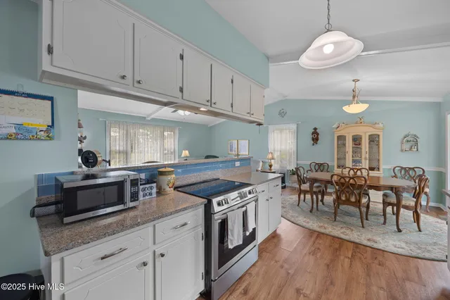 $374,500 | 5302 Bogue Drive, Oriental, NC 28571