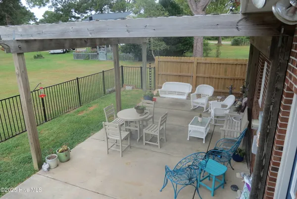 $374,500 | 5302 Bogue Drive, Oriental, NC 28571