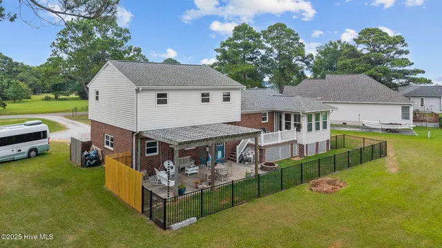 $374,500 | 5302 Bogue Drive, Oriental, NC 28571