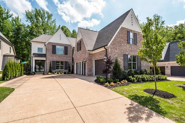 $799,999 | 515 Saunders Creek Circle, Rossville, TN 38066