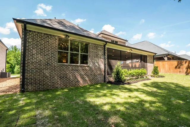 $799,999 | 515 Saunders Creek Circle, Rossville, TN 38066