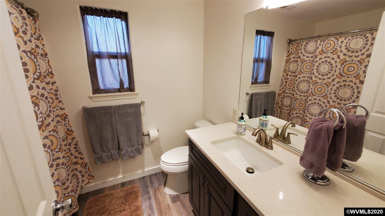 5358 Holly Loop Southeast Turner, OR 97392 - Photo 24 of 42