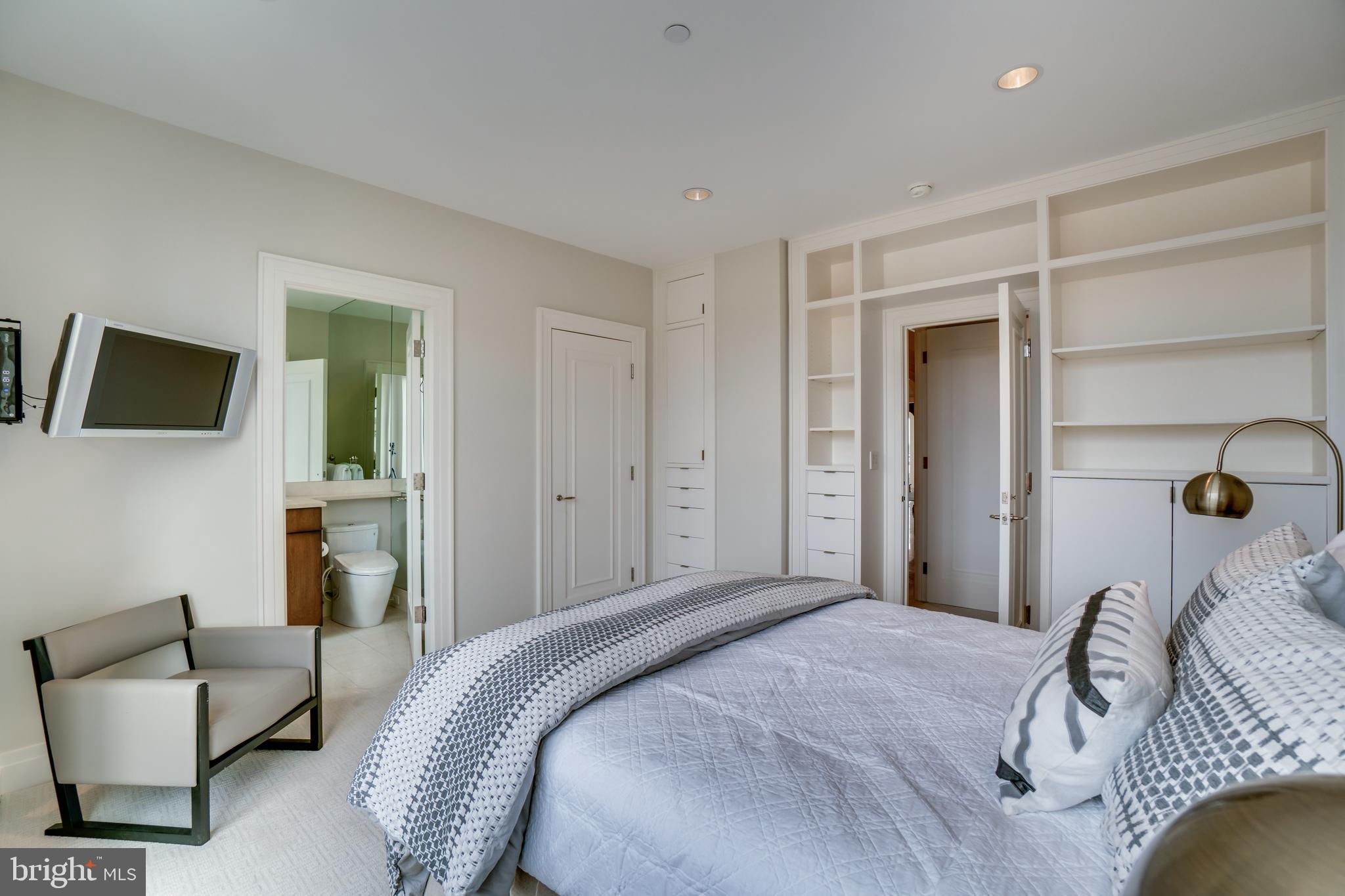 3150 South Street Northwest, Unit PH1D Washington, DC 20007 - Photo 52 of 65