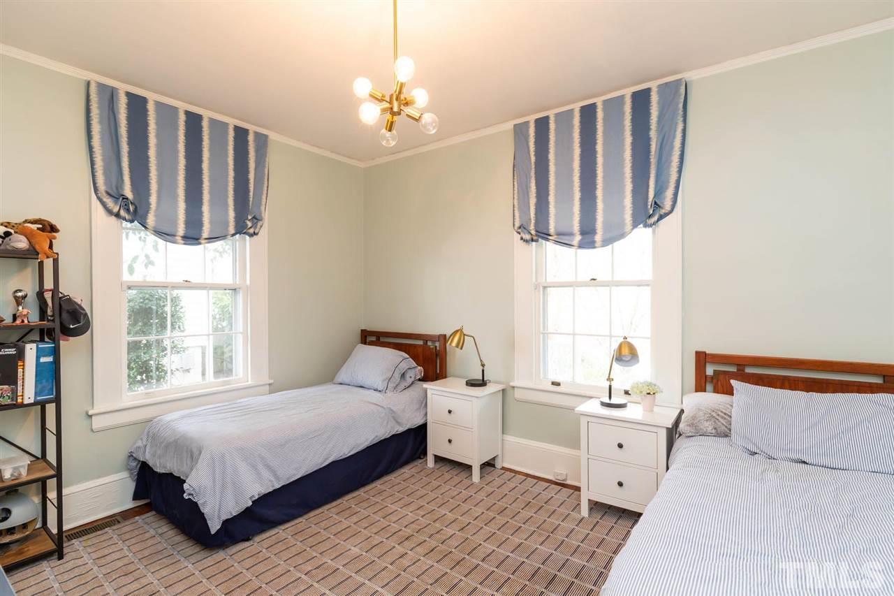 2245 The Circle Raleigh, NC 27608 - Photo 22 of 25