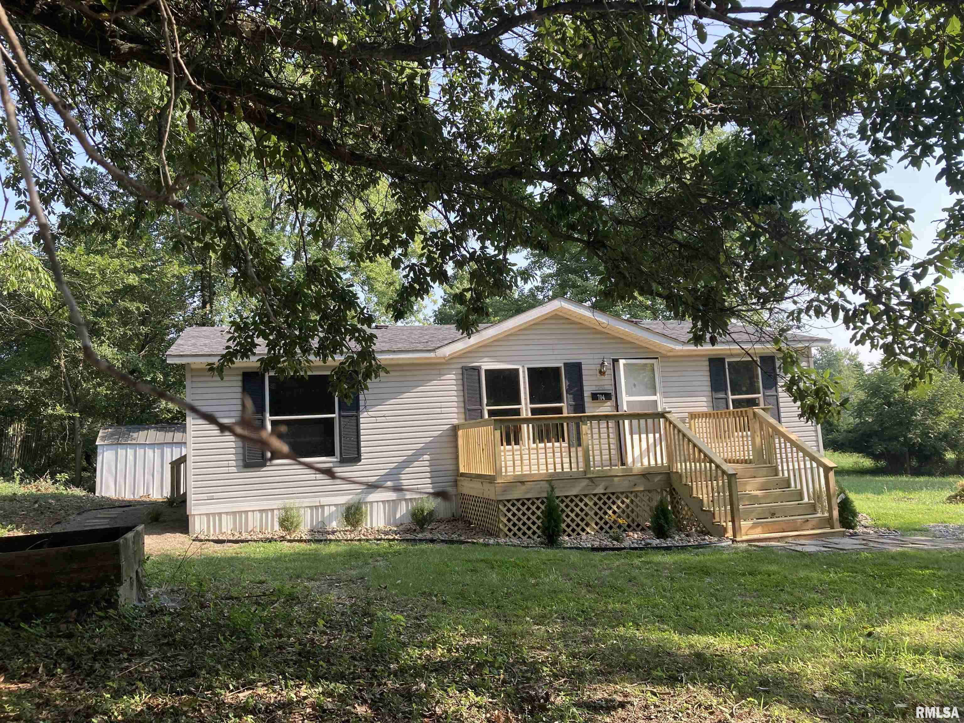 704 Ridge Street Carterville, IL 62918 - Photo 1 of 13 Gallery Image 1