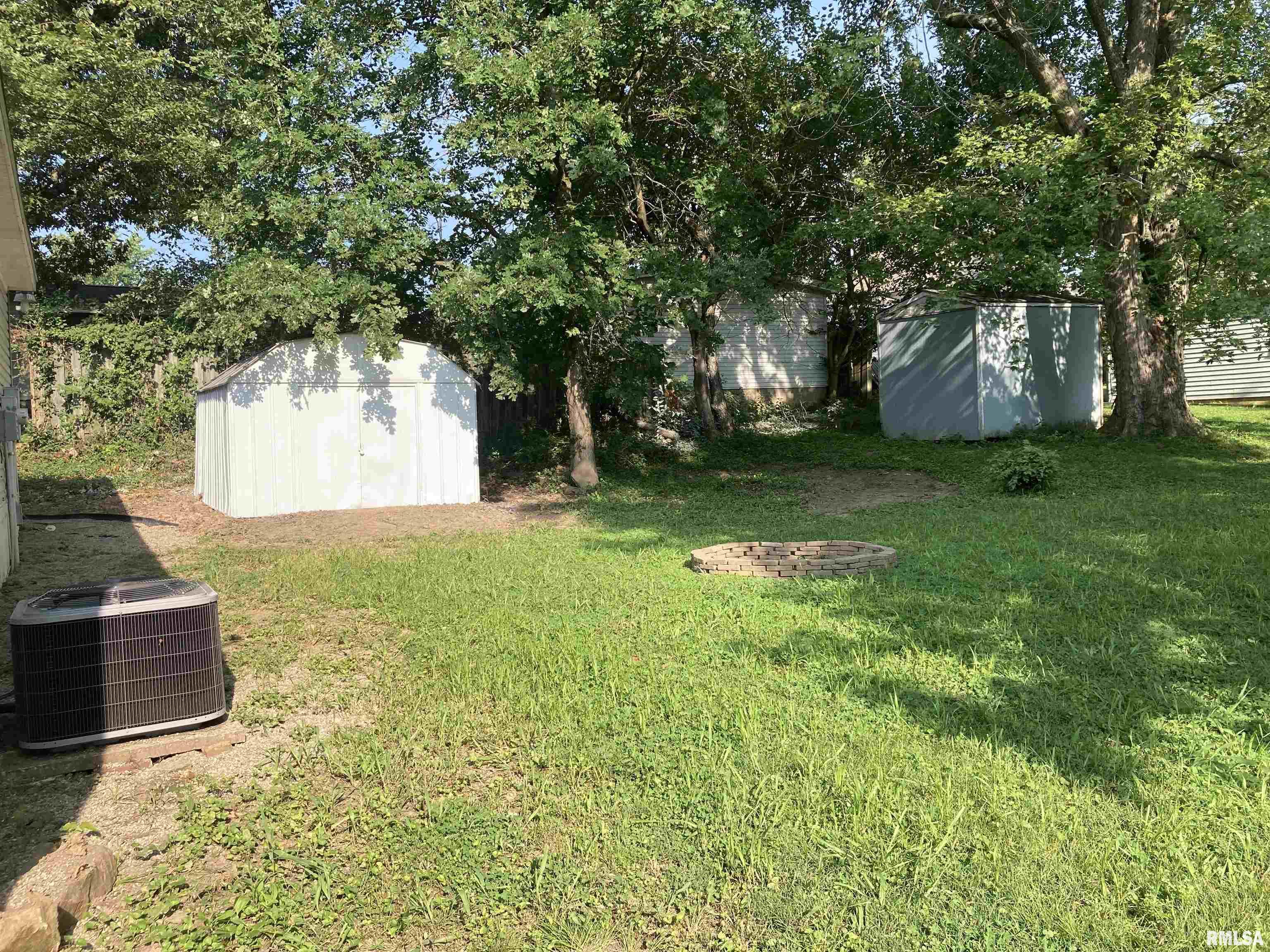 704 Ridge Street Carterville, IL 62918 - Photo 4 of 13 Gallery Image 4