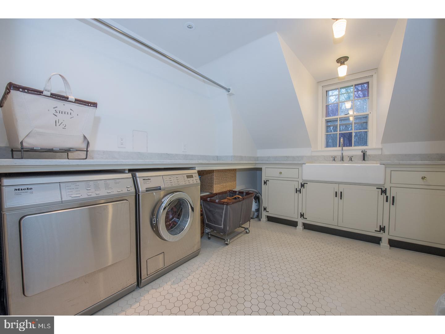 280 North Roberts Road Bryn Mawr, PA 19010 - Photo 22 of 25 Laundry Room
