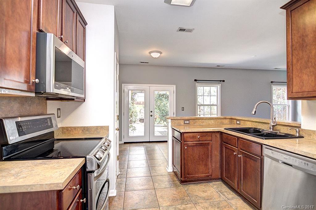 11333 Chapeclane Road, Unit 11 Charlotte, NC 28278 - Photo 14 of 24