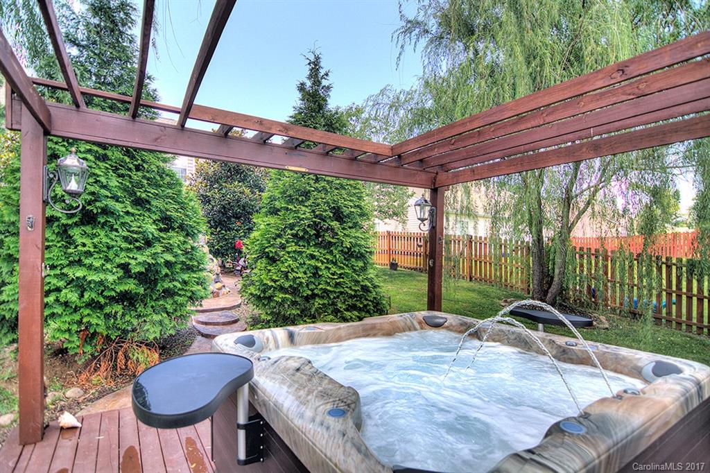11333 Chapeclane Road, Unit 11 Charlotte, NC 28278 - Photo 6 of 24