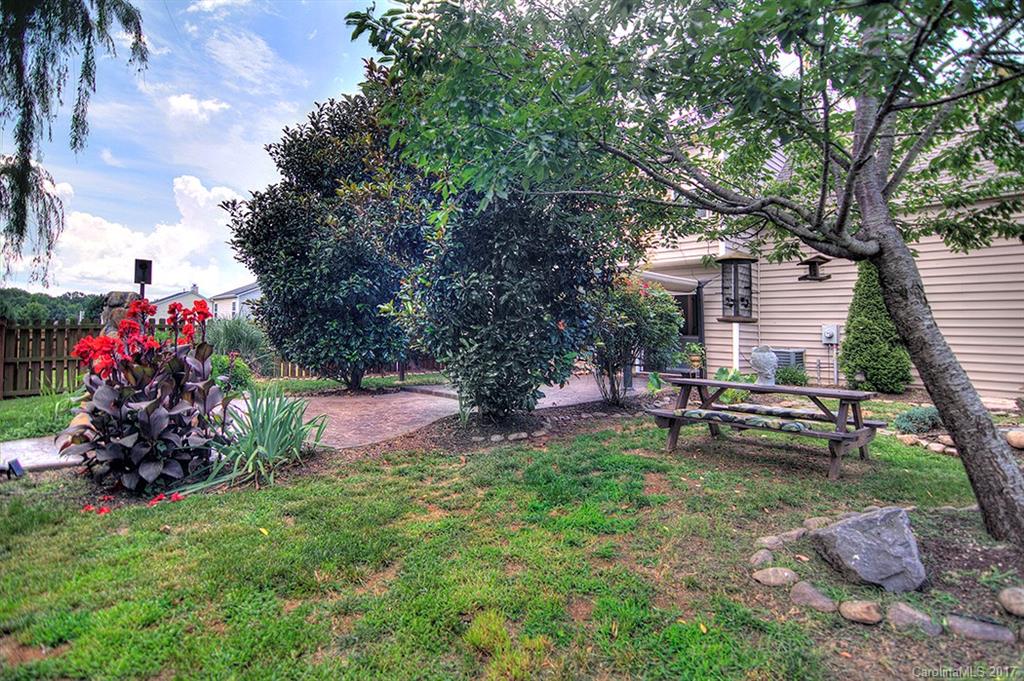 11333 Chapeclane Road, Unit 11 Charlotte, NC 28278 - Photo 8 of 24