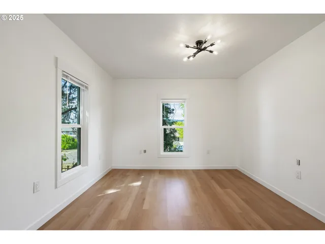 $874,998 | 814 East 4th Street, Newberg, OR 97132