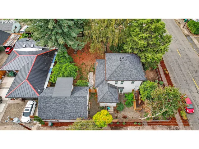$874,998 | 814 East 4th Street, Newberg, OR 97132