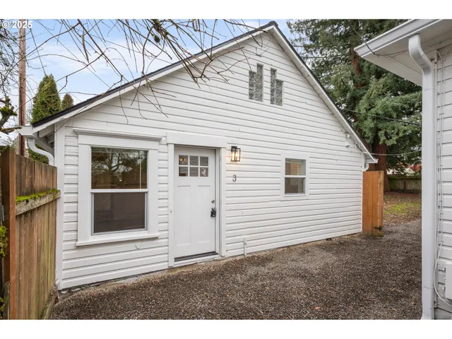 $874,998 | 814 East 4th Street, Newberg, OR 97132