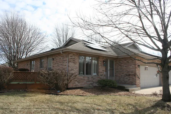 $274,999 | 816 Eagle Creek Road, Elwood, IL 60421
