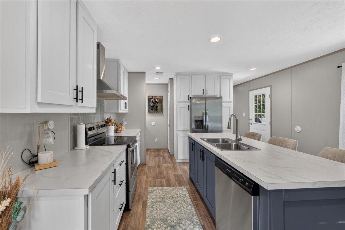 956 Tiger Loop St. Stephen, SC 29479 - Photo 13 of 30 Kitchen