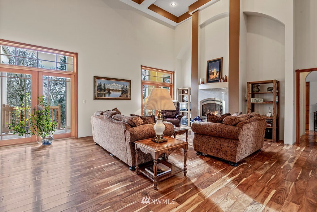212 Whitewater Road Longview, WA 98632 - Photo 8 of 39 a living room with furniture and a fireplace
