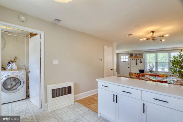 $595,000 | 1606 Woodbine Street, Alexandria, VA 22302