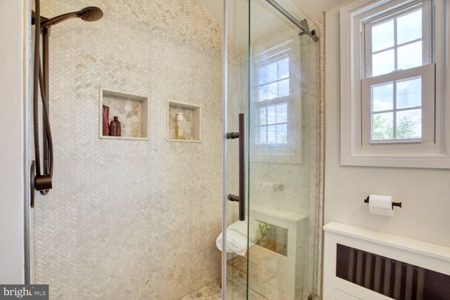 $595,000 | 1606 Woodbine Street, Alexandria, VA 22302