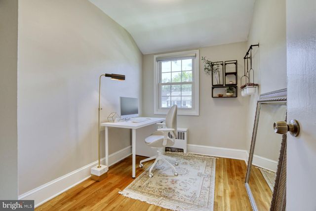 $595,000 | 1606 Woodbine Street, Alexandria, VA 22302