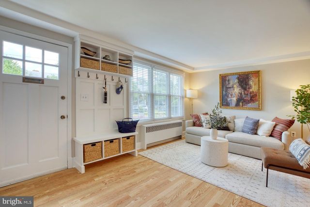 $595,000 | 1606 Woodbine Street, Alexandria, VA 22302