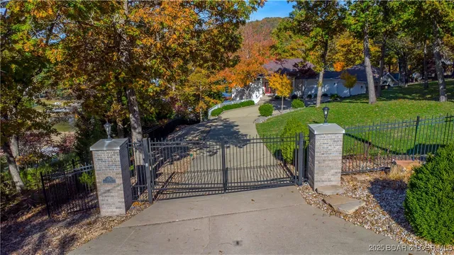 $1,499,000 | 2974 Big Island Drive, Roach, MO 65787