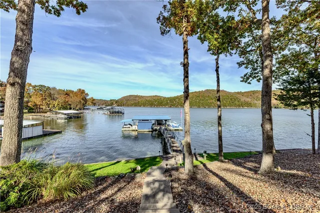 $1,499,000 | 2974 Big Island Drive, Roach, MO 65787